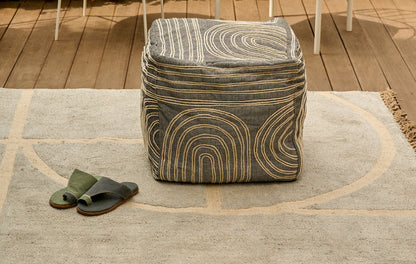 Menelaos Ring Tapijt